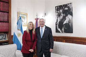 El embajador de Estados Unidos visitó el Senado bonaerense 