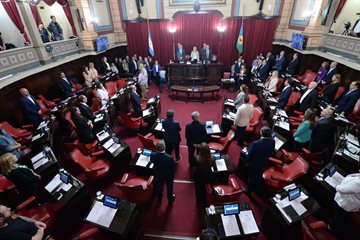 El Senado bonaerense aprobó la reforma de la Ley de Ministerios